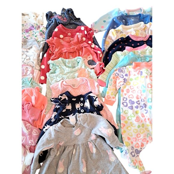 Newborn Baby Girls Clothing Lot 49 Pcs Sleepers Dresses tops + More - Picture 4 of 9